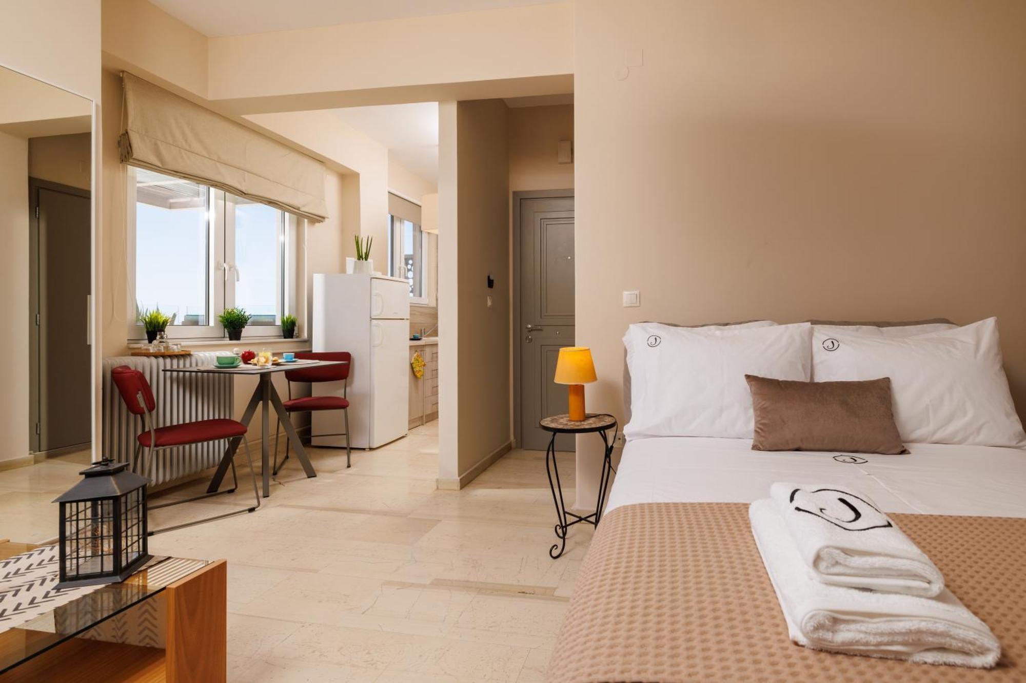 Jolly E With Terrace 10 Min From Port By Hospi *