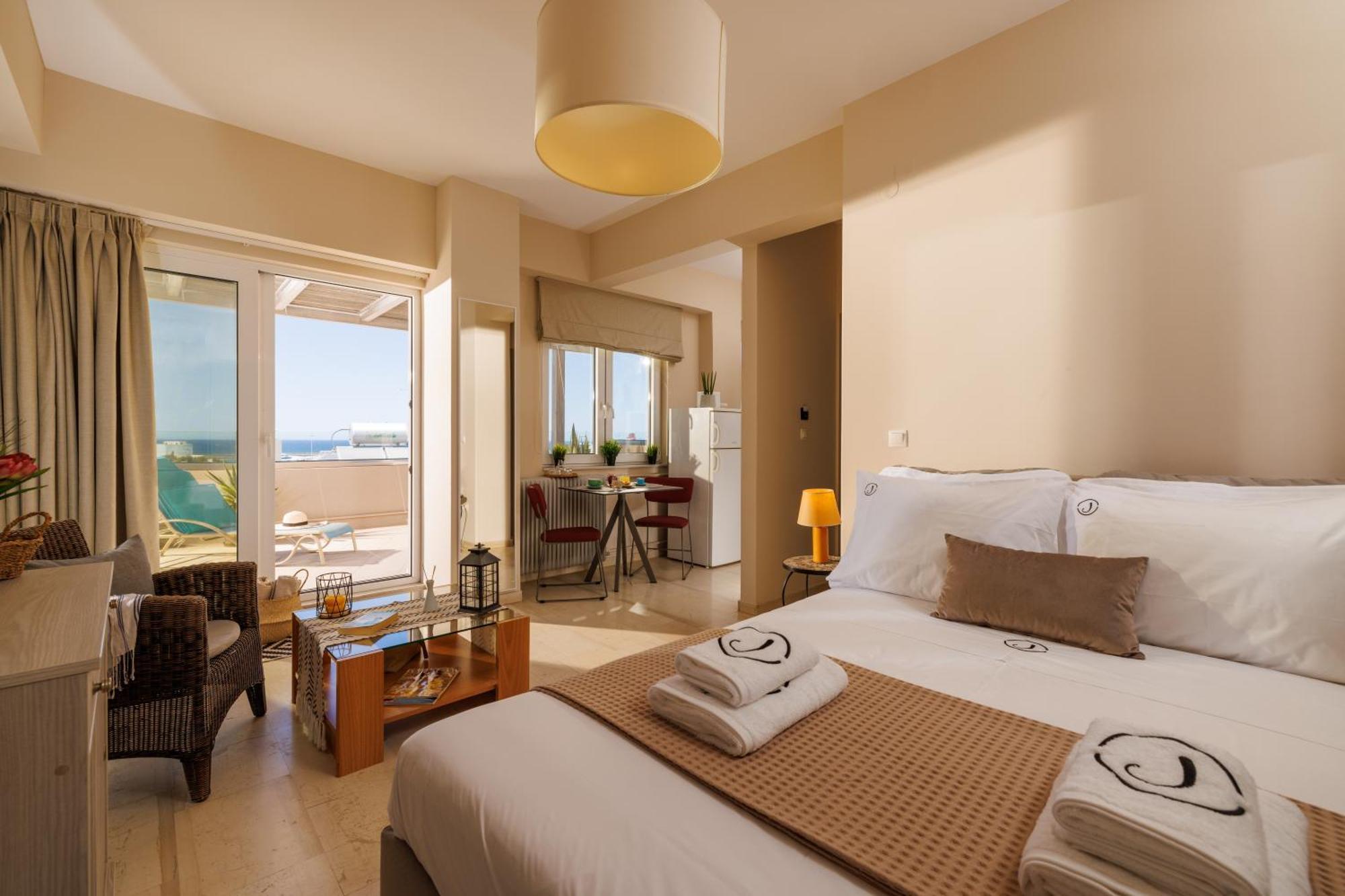 Jolly E With Terrace 10 Min From Port By Hospi Héraklion